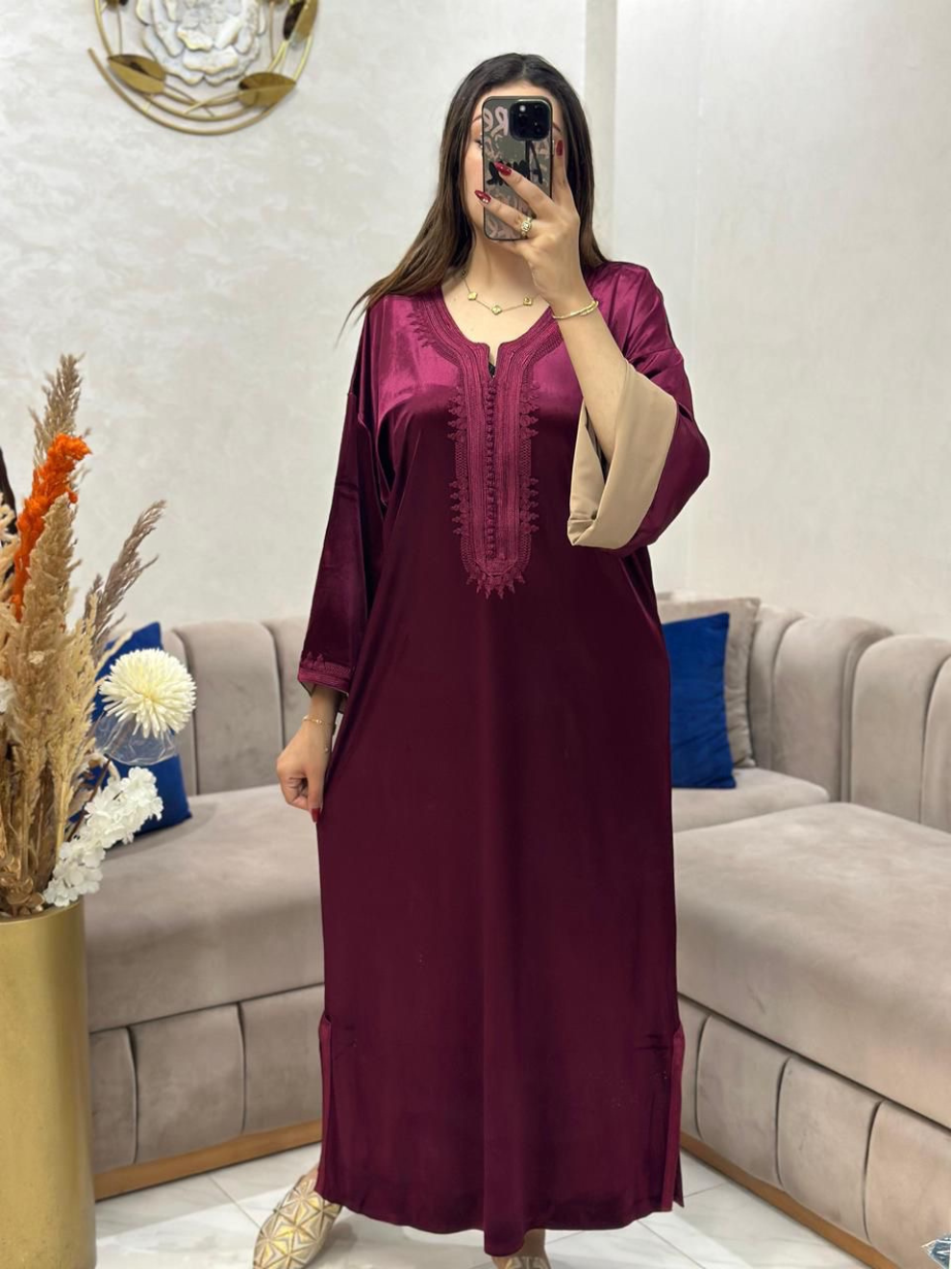 Caftan Marocain Élégant en Tissu Mobra – Collection Chic 2026