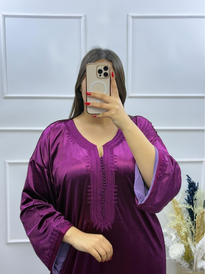 Caftan Marocain Élégant en Tissu Mobra – Collection Chic 2026